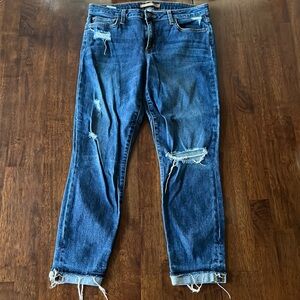 Joe’s Distressed Crop Jeans 🍁